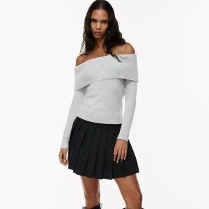 Aritzia Sunday Best Olympia Black Pleated Mini Skirt Size 2